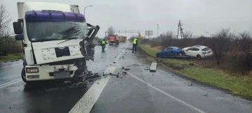 Groźny wypadek na DK92 w Kole. Policja wprowadziła ruch wahadłowy