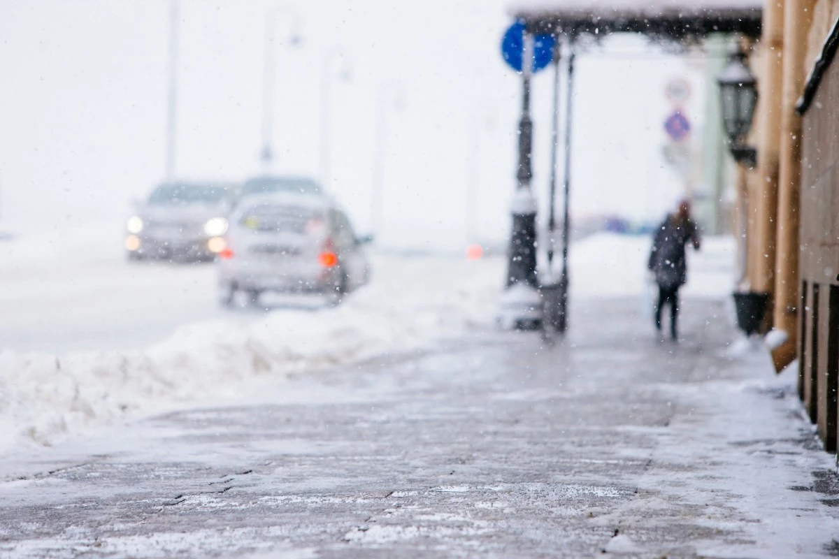 Śnieżny weekend w Koninie. Pierwsze osoby z urazami trafiły do szpitala