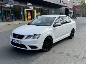 Seat Toledo 1.2 benzyna rok 2014 Zarejestrowany Bezwypadkowy